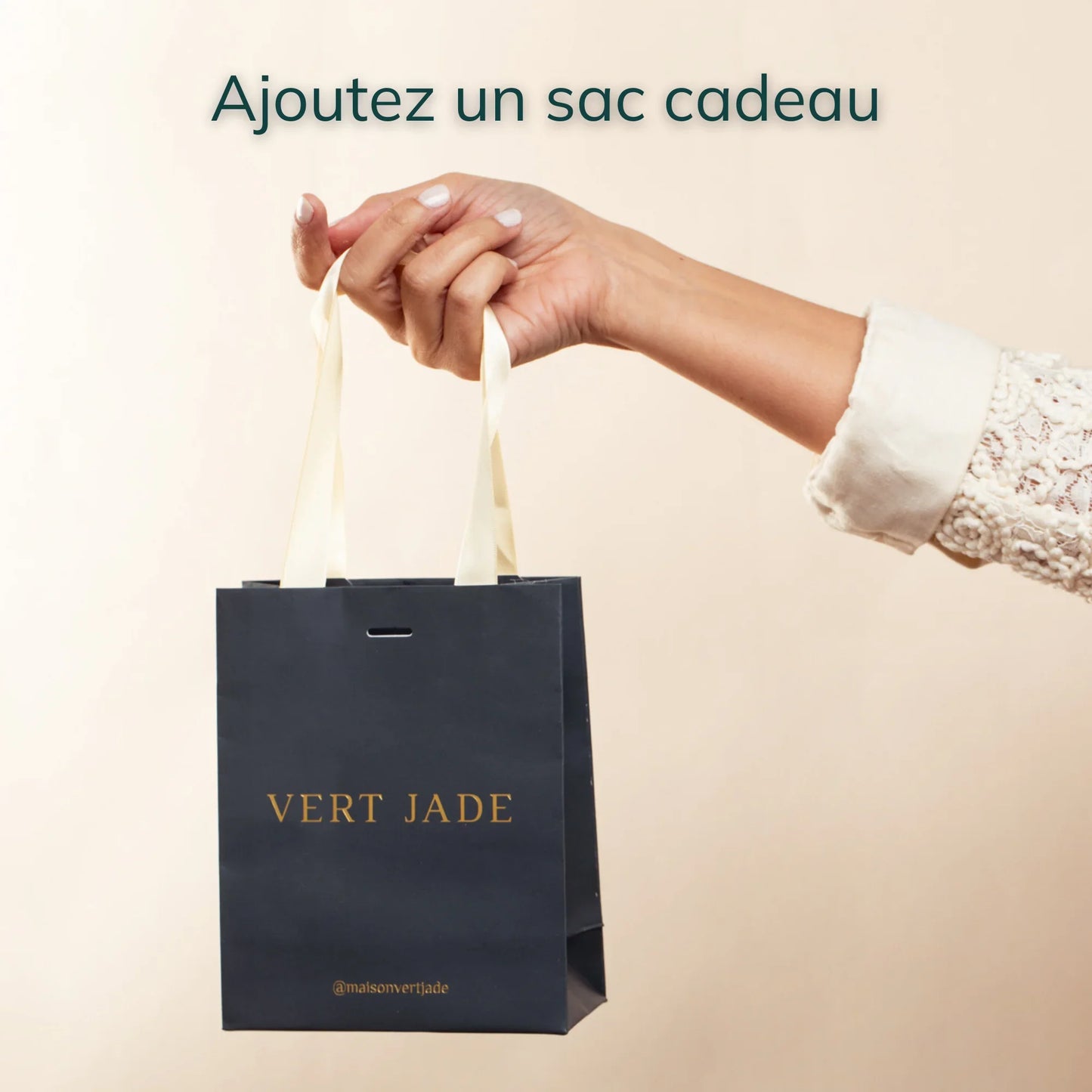 Le Collier Dentelé - 1 Empreinte