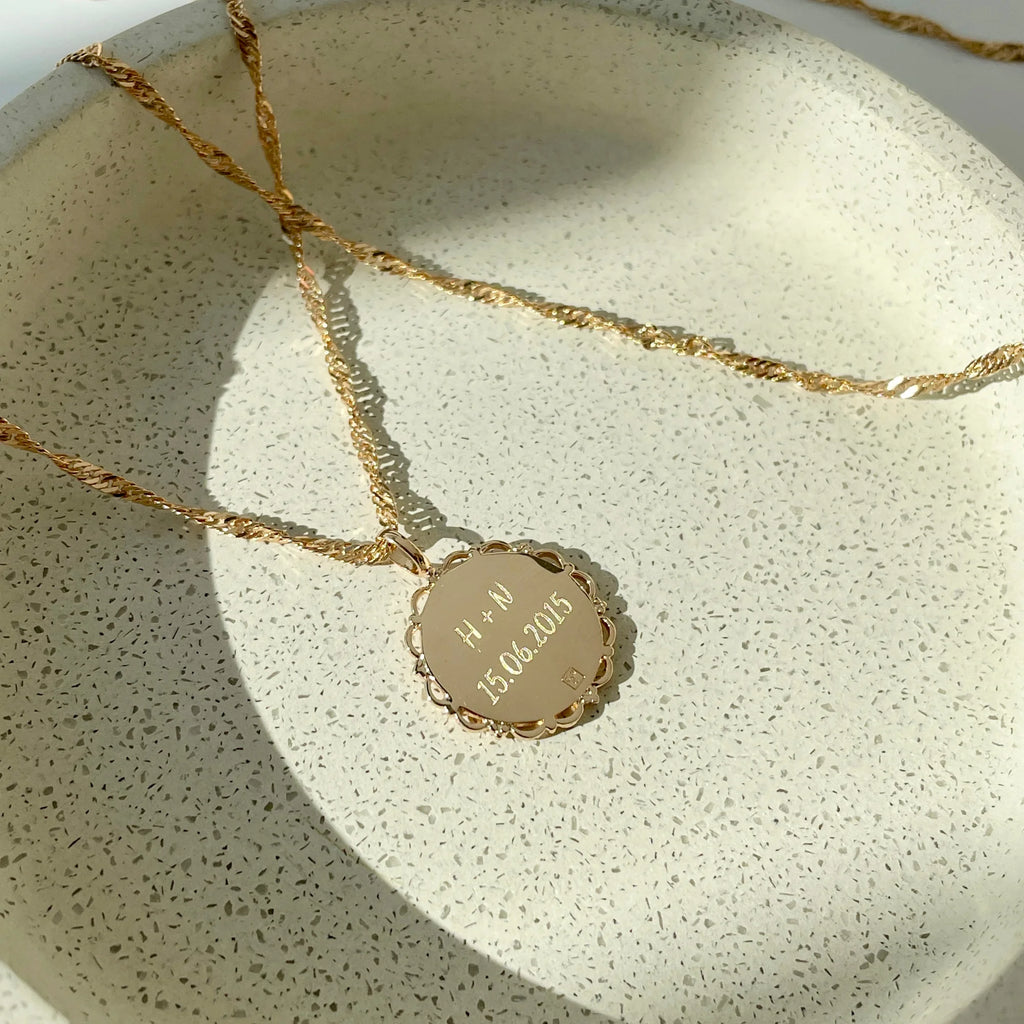 La Médaille Dentelée - 2 Empreintes Digitales Coeur