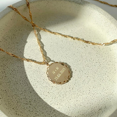 metal=Plaqué Or 18k; chain=Singapour