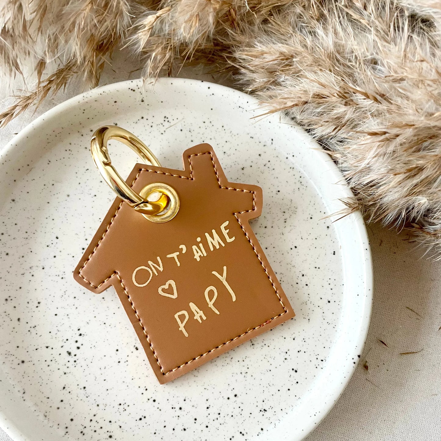 Personalized house keychain